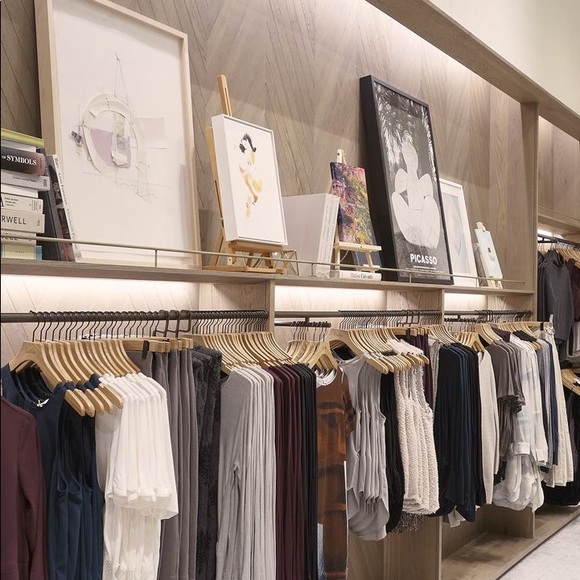 Meet your Posher, Susan - Picture 2 of 2